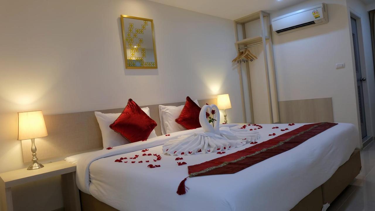 Baron Residence Bangkok Luaran gambar