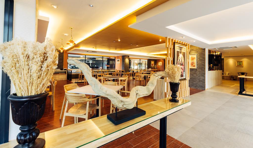 Baron Residence Bangkok Luaran gambar
