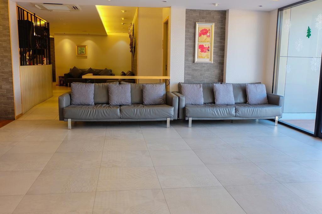 Baron Residence Bangkok Luaran gambar